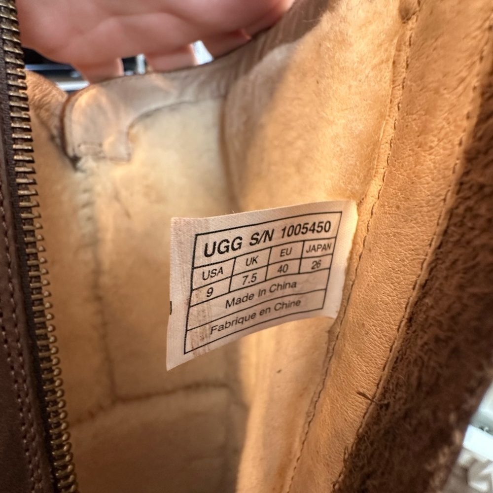 UGG Woman’s Rosen Roding Boots - Picture 7 of 8